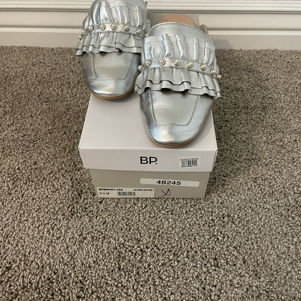BP Mandy Ruffle Loafer Mule - Picture 3 of 6
